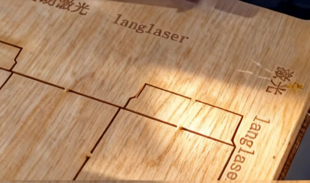 Zkoumání neomezeného potenciálu systémů laserových nožů!