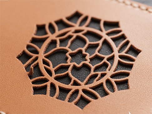 Vizuální laserový ovladač a nevizuální laserový ovladač.