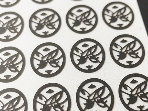 Posílení výroby pomocí inteligentního řídicího systému laserového řezání